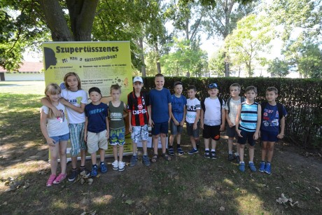 Egészségfejlesztő foglalkozások a Napraforgó Városi Napközis Táborban